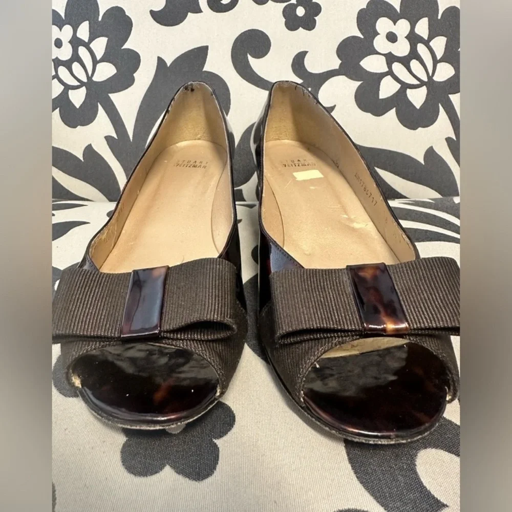 Stuart Weitzman Tortoise Shell Patent Peep
Toe Heels - Picture 3 of 12